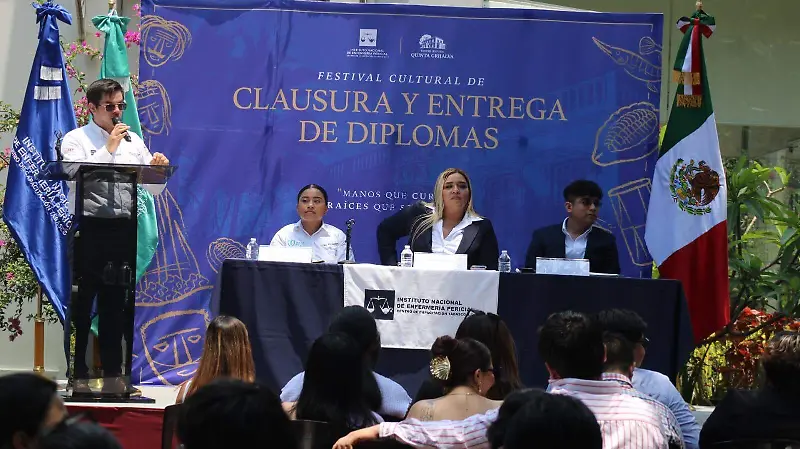 Un-Discurso-Más-En-Evento-De-Enfermería